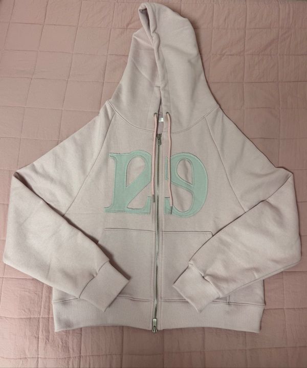 MUSINSA公式 | ILLIGO 129 ロゴパッチ フードパーカー ライトピンク