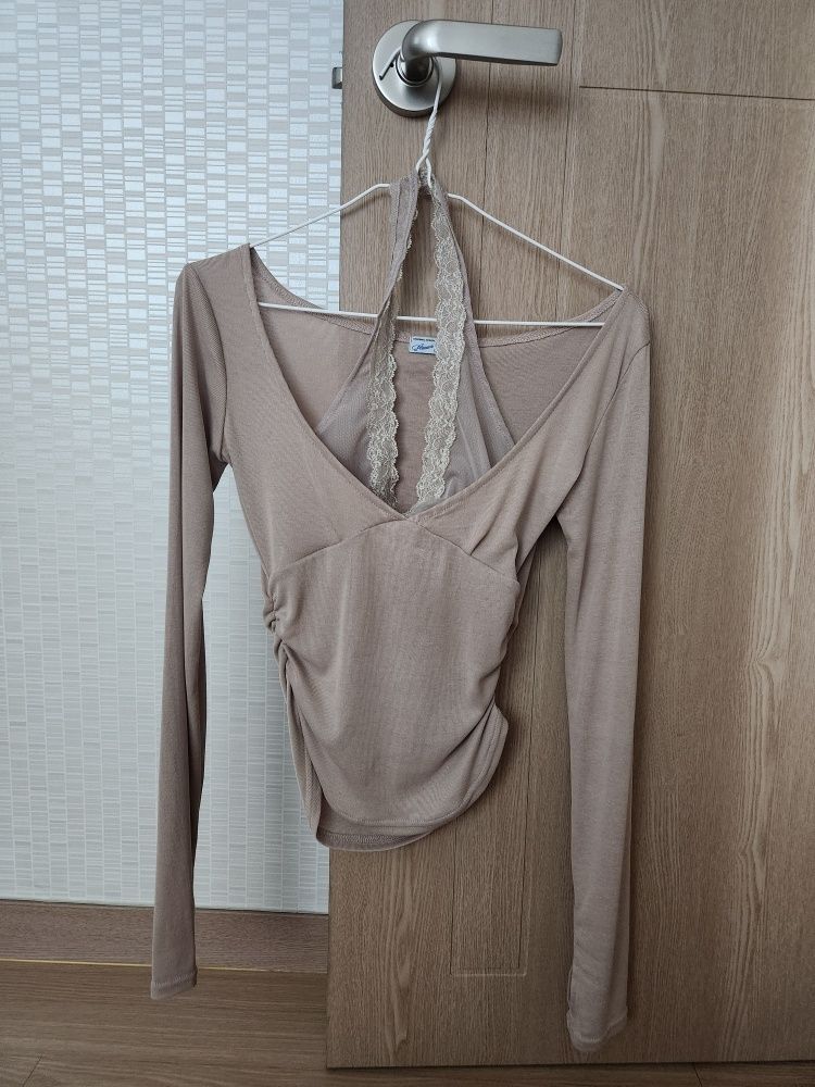 MUSINSA | PLEASENOFOLLOW Amelia Lace Halter Long Sleeve Top (Skin