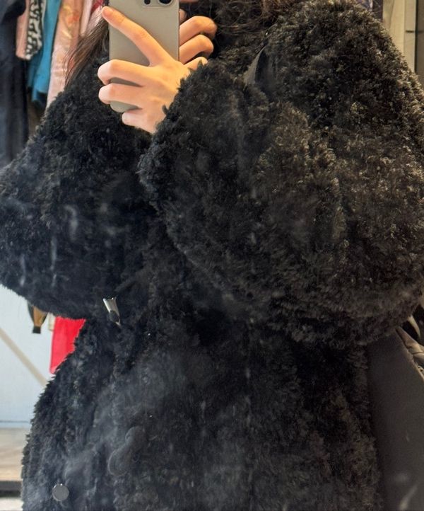 MUSINSA | HIGH SCHOOL DISCO Dot Reversible Fur Jacket_Black