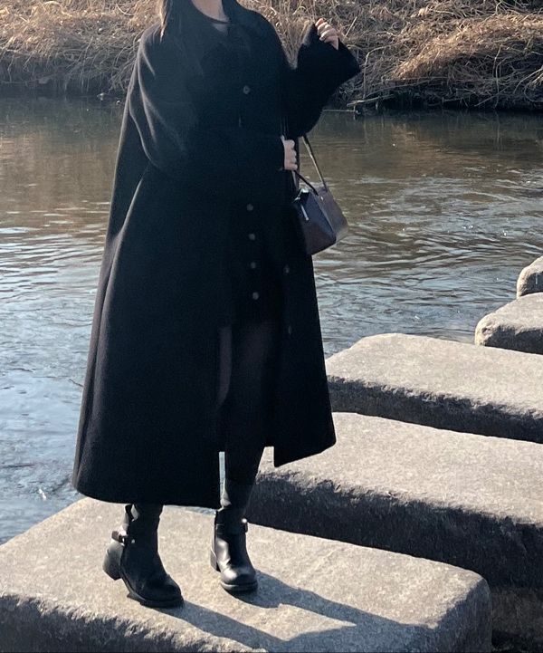 MUSINSA | INSILENCE WOMEN Vintage Classic Balmacaan Coat BLACK