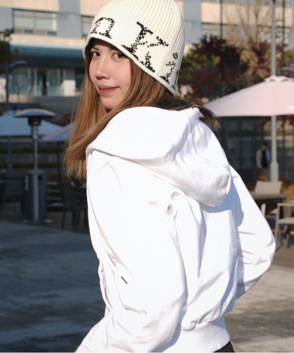 MUSINSA公式 | MATIN KIM CRACKED LOGO BUCKET BEANIE IN IVORY