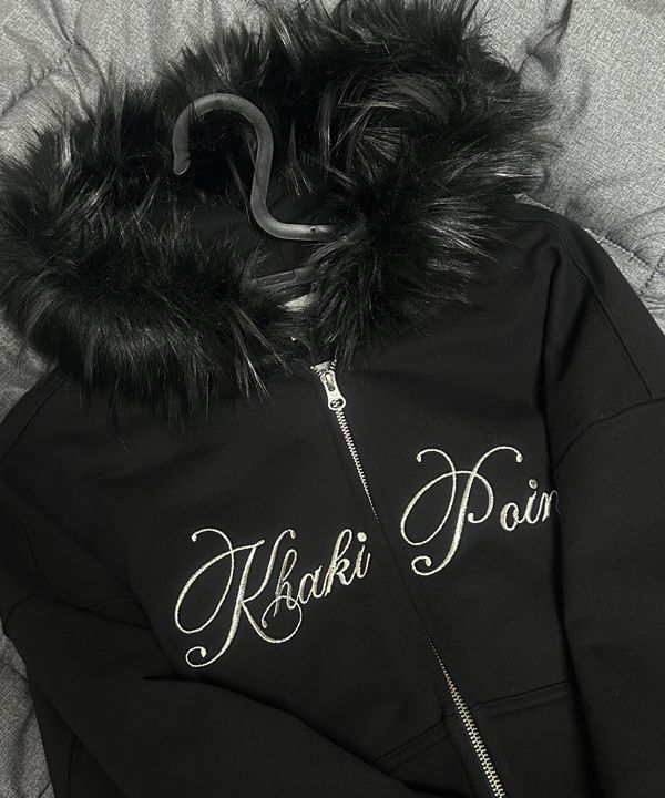 MUSINSA | KHAKIPOINT Lettering Fur Hood Zip-up (black)