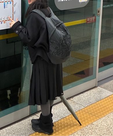MUSINSA公式 | COLOCYNTH Fade Flower Backpack Black