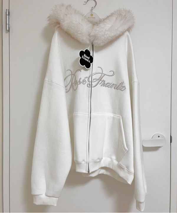 MUSINSA公式 | ROSÉ FRANTZ Fur Overfit Lettering Hood Zip-up [Ivory]