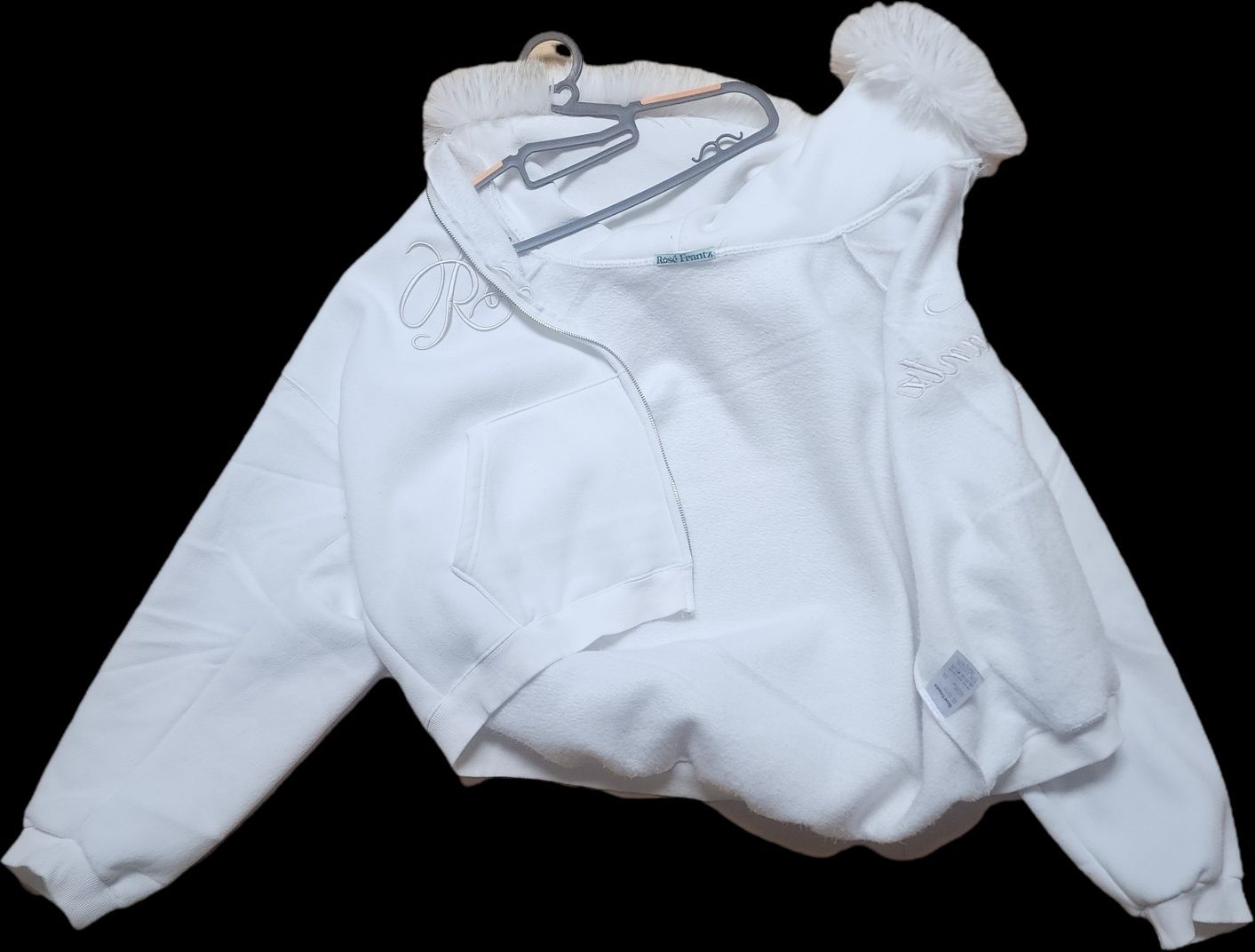 MUSINSA公式 | ROSÉ FRANTZ Fur Overfit Lettering Hood Zip-up [Ivory]