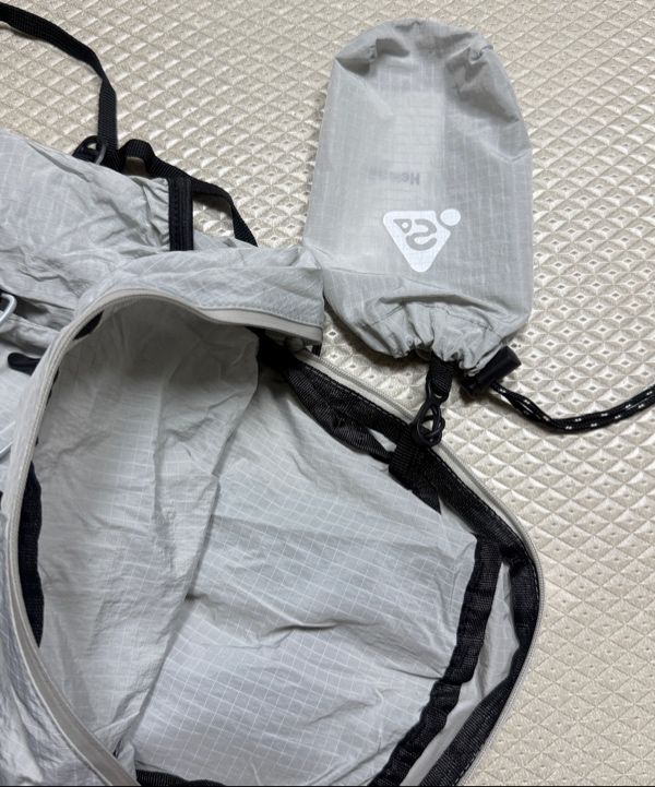 MUSINSA | HEISAN Ultra-light Compact Pocket Bag V2 Nylon Light Gray
