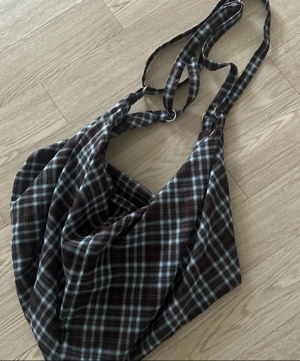 MUSINSA公式 | RONRON HEART ZIP POCKET 2WAY DUFFLE BAG BLUE