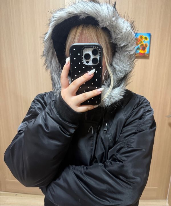 MUSINSA公式 | AAKAM Hooded Fur MA-1 Jacket (Black)
