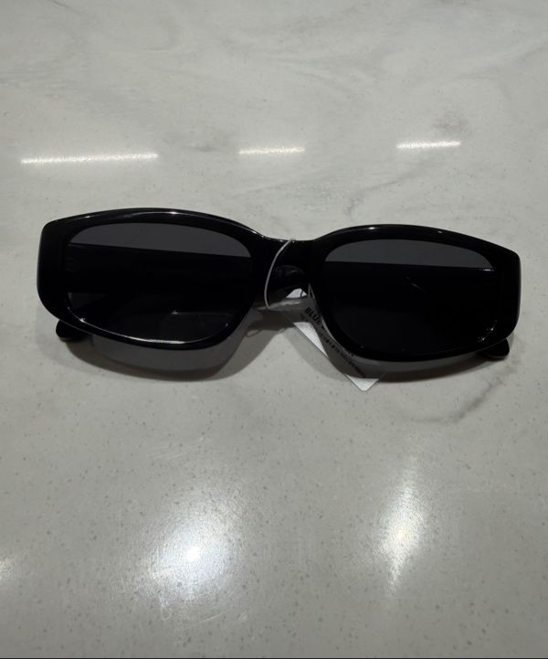 MUSINSA | BLUE ELEPHANT VIRO black