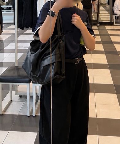 MUSINSA公式 | MATIN KIM WIDE NEMO BIG SHOULDER BAG IN BLACK