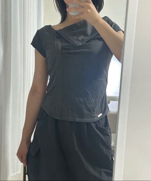 MUSINSA | MISEKI SEOUL Folding collar shirring top CHARCOAL