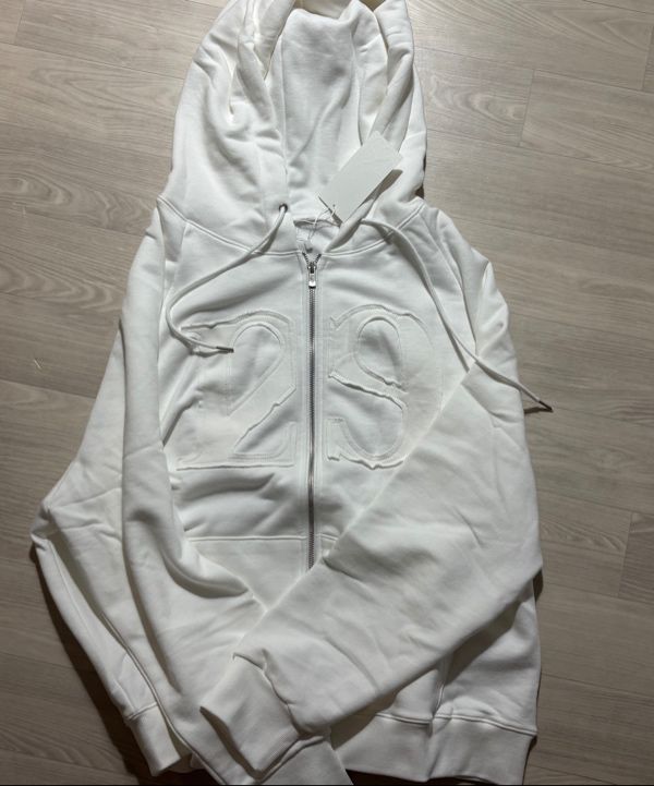 MUSINSA | ILLIGO 129 Logo Patch Hoodie Zip-Up White