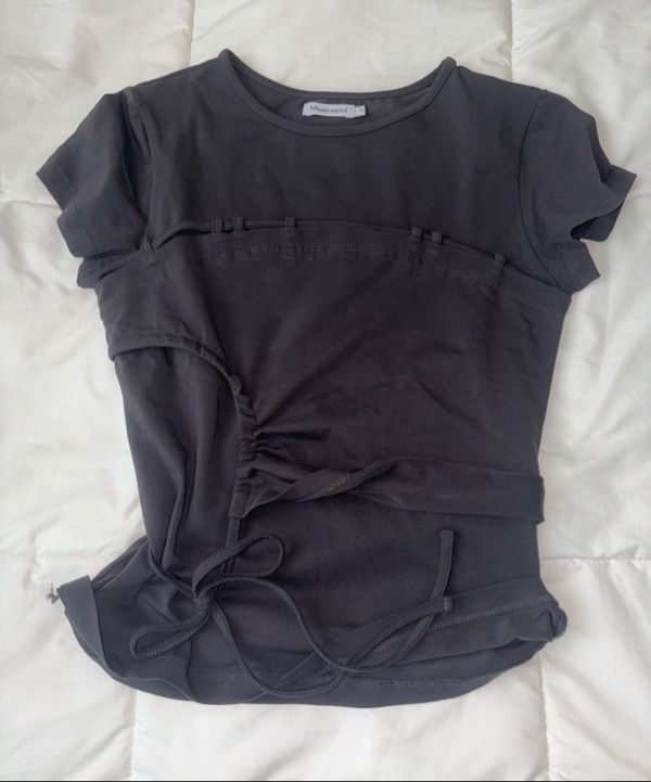 MUSINSA | MISEKI SEOUL String Shirring Short Sleeve CHARCOAL