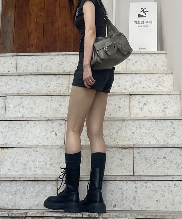 MUSINSA公式 | ETRE AU SOMMET Napoleon Diagonal zipper short pants