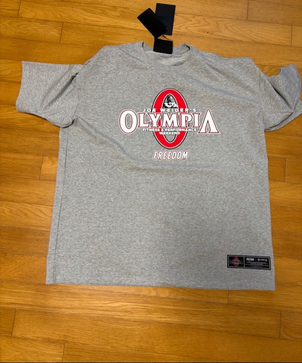MUSINSA公式 | FREEDOM オリンピアビッグロゴTシャツ（グレー）