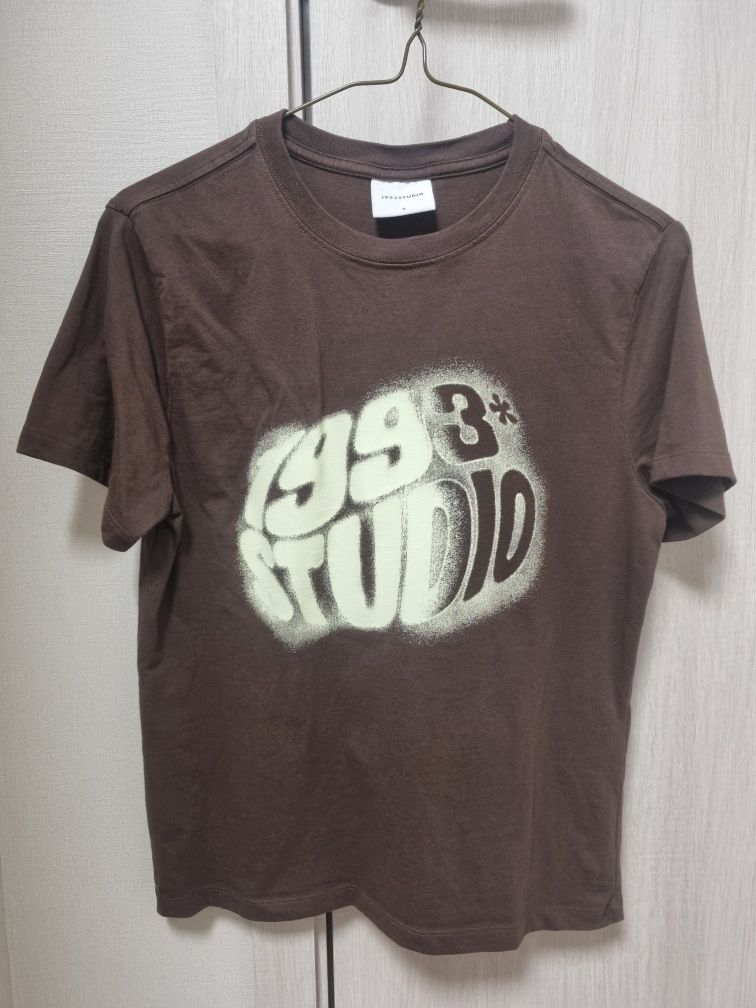 MUSINSA公式 | 1993STUDIO W ウェーブスタジオ1993タイポTシャツ (8色)