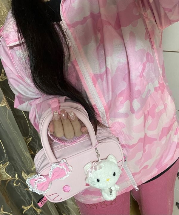 MUSINSA公式 | KIRSH キルシ x チャーミーキティ ミニショルダーバッグ