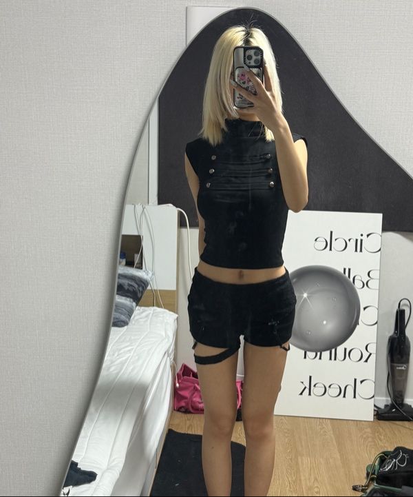 EUCT フォールディング レースストラップ マイクロショーツ musinsa MUSINSA | EUCT Folding Lace Strap Micro Shorts - Black