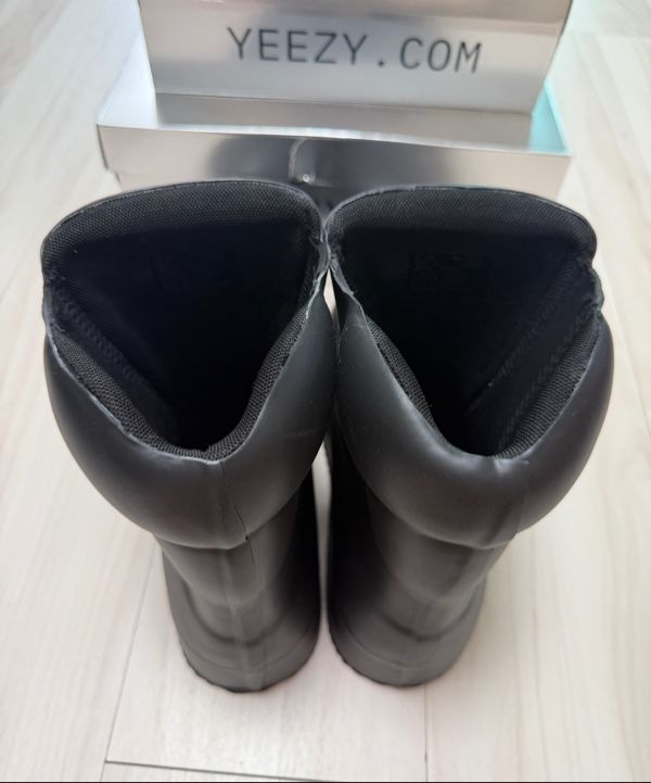 MUSINSA公式 | yeezy SL-03-Black