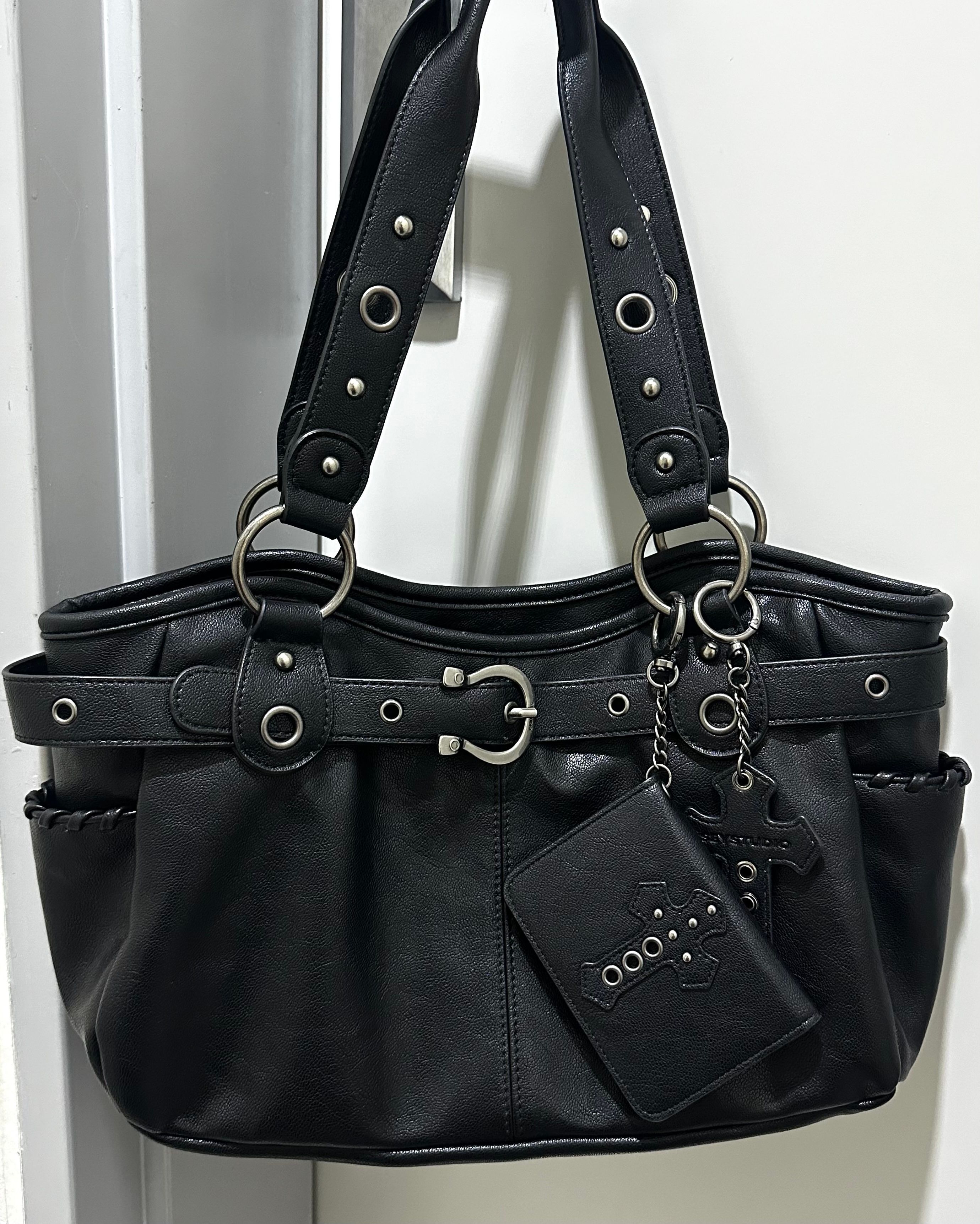 MUSINSA公式 | SEYSTUDIO Velor Bag - Black