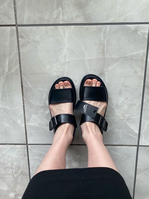 大人気!!【BSQT by Classy 】231 CESKY STRAP SANDAL /BLACK 大人気!!【BSQT by Classy 】231 CESKY STRAP SANDAL /BLACK