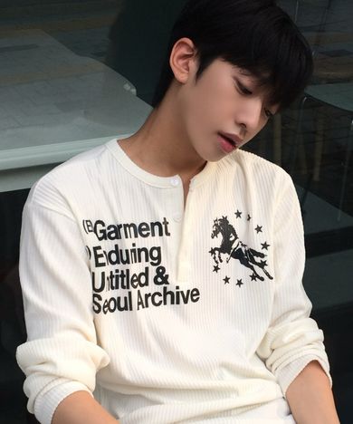 슬래커코어 인기 롱슬리브 모음