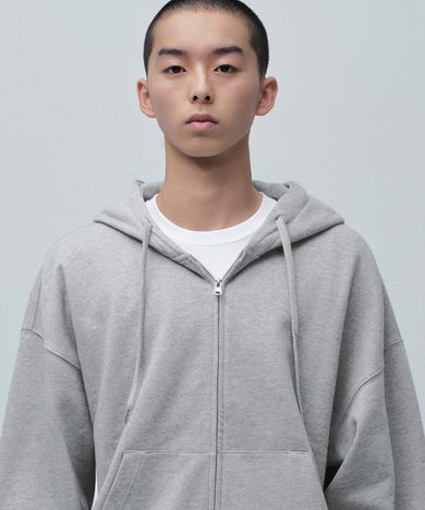 지금 필요한 간절기 후드 집업