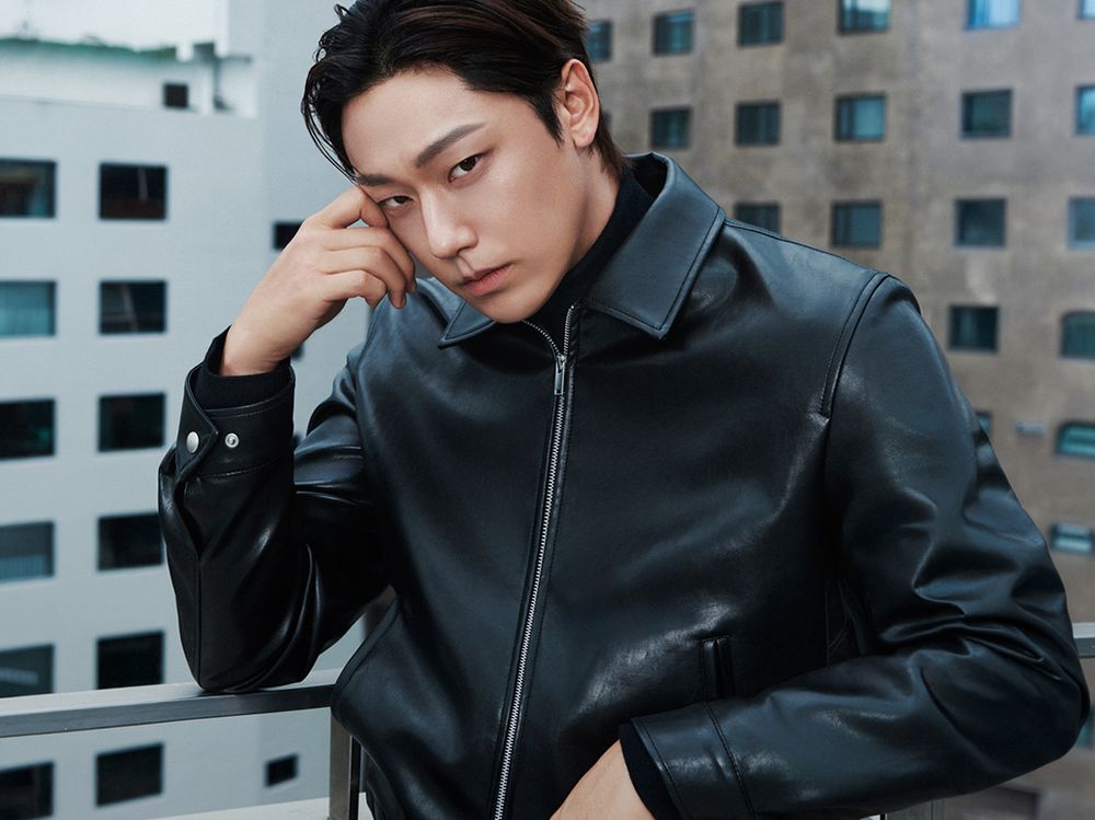 끝나지 않는 혜택\n추석 애프터 세일 최대 70% 할인 + 사은품