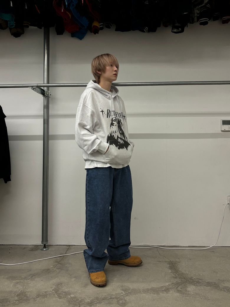 브랜드 스냅의 WITH THE MOON HOODIE [MELANGE GRAY] 코디, 패션 | 무신사 스냅