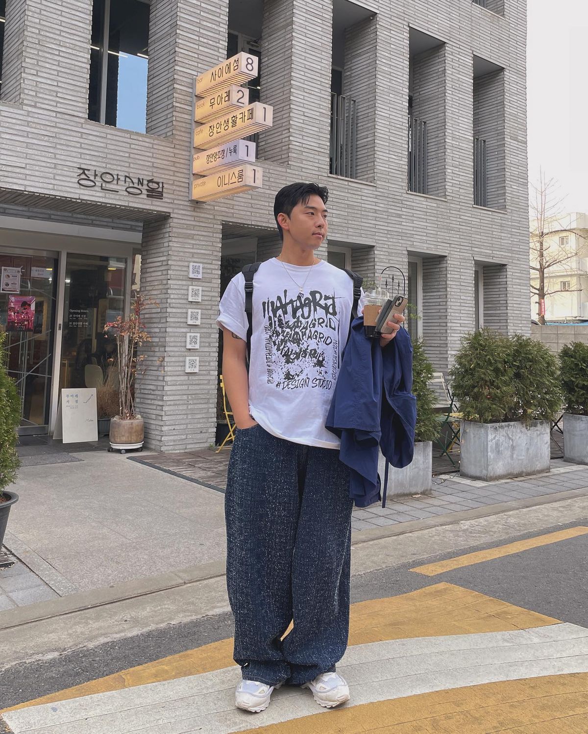 브랜드 스냅의 CORP TEE WHITE(MG2DMMT509A) 코디, 패션 | 무신사 스냅