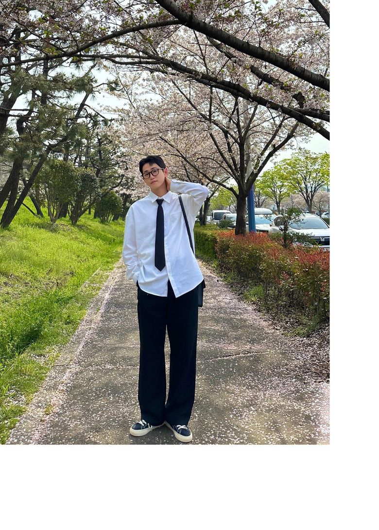 브랜드 스냅의 올데이 이지 케어 셔츠_화이트 코디, 패션 | 무신사 스냅