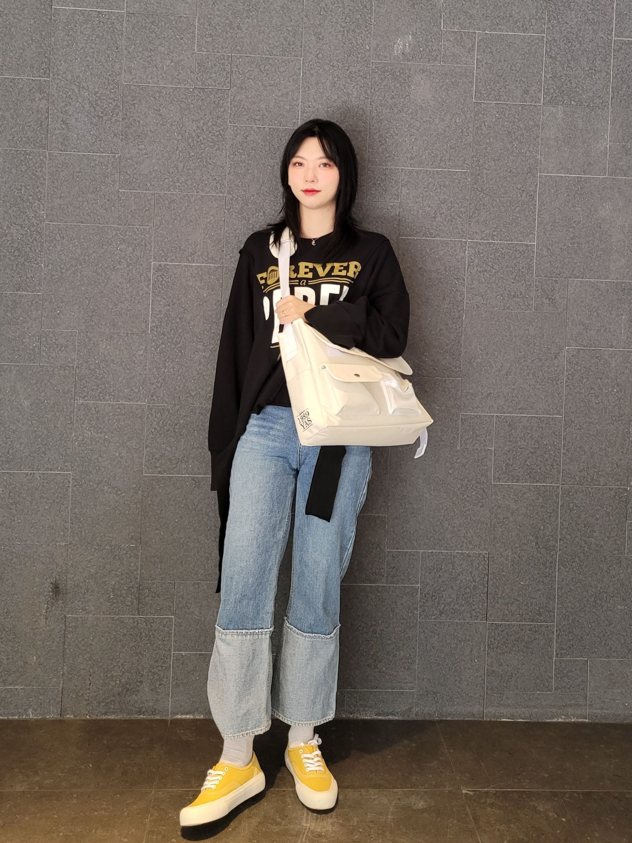 ☆韓国の人気☆【ROIDESROIS】☆HUSH MESSENGER BA.G☆関税込☆ ☆韓国の人気☆【ROIDESROIS】☆HUSH MESSENGER BA.G☆関税込