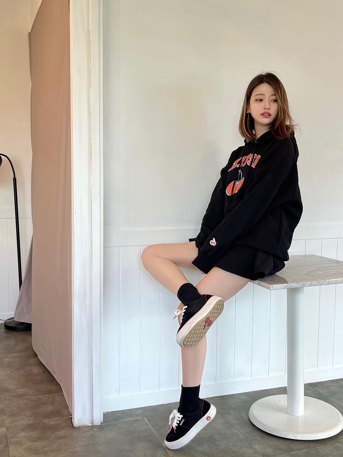 [ KIRSH ]★韓国大人気★UNI MIDDLE CHERRY BANDING HOODIE パーカー KIRSH UNI MIDDLE CHERRY BANDING HOODIE LS/ ユニ