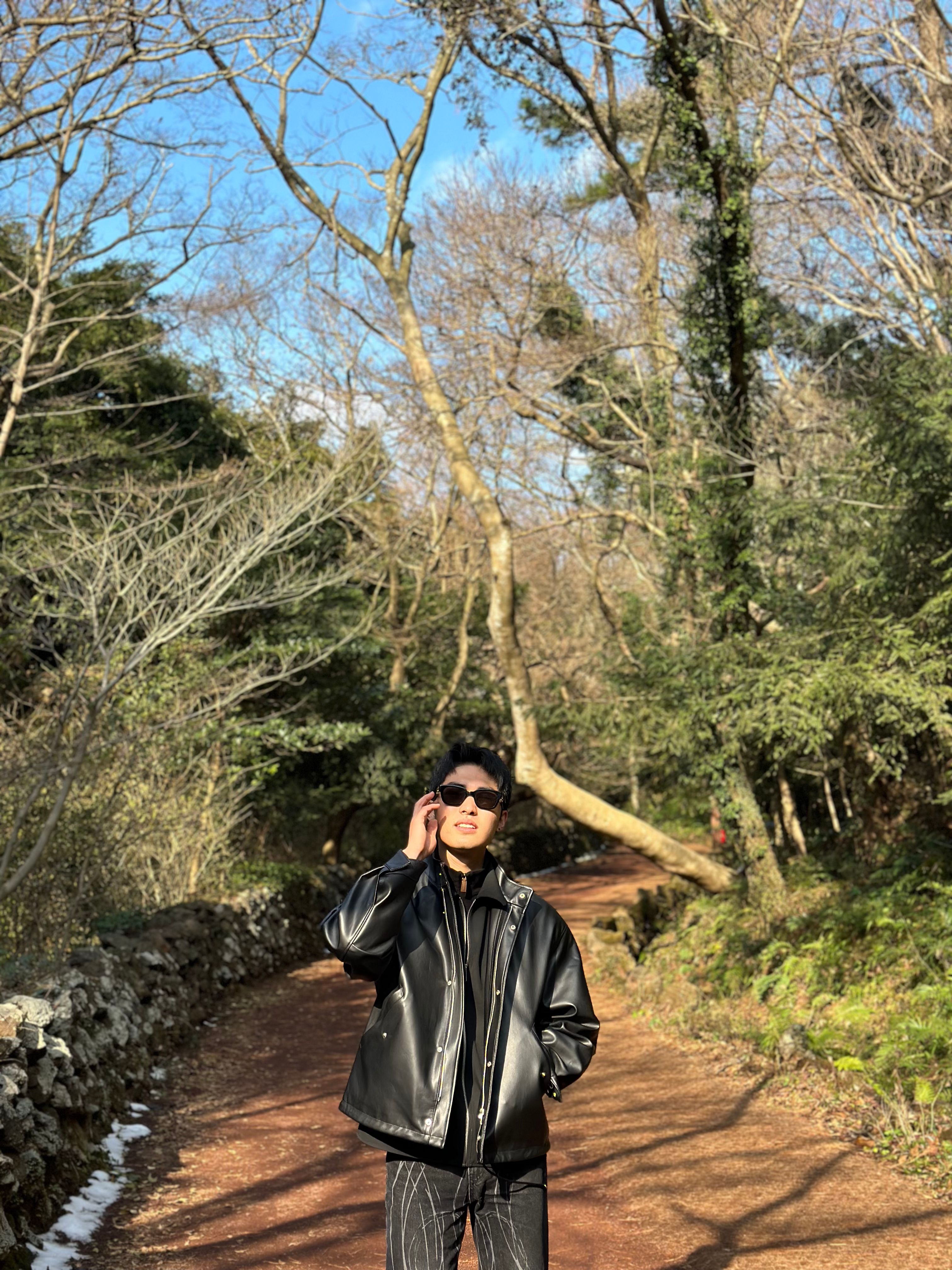 MUSINSA公式 | MUSINSA STANDARD ビーガンレザー特大クロップド