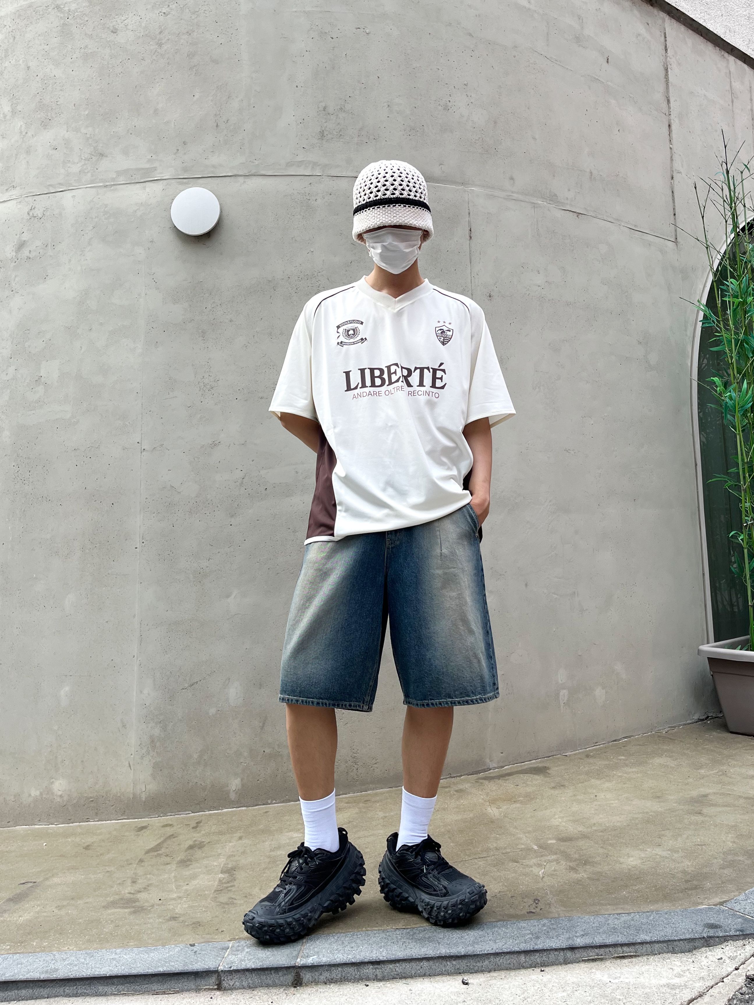 MUSINSA | VIVASTUDIO FOOTBALL JERSEY TEE [IVORY]