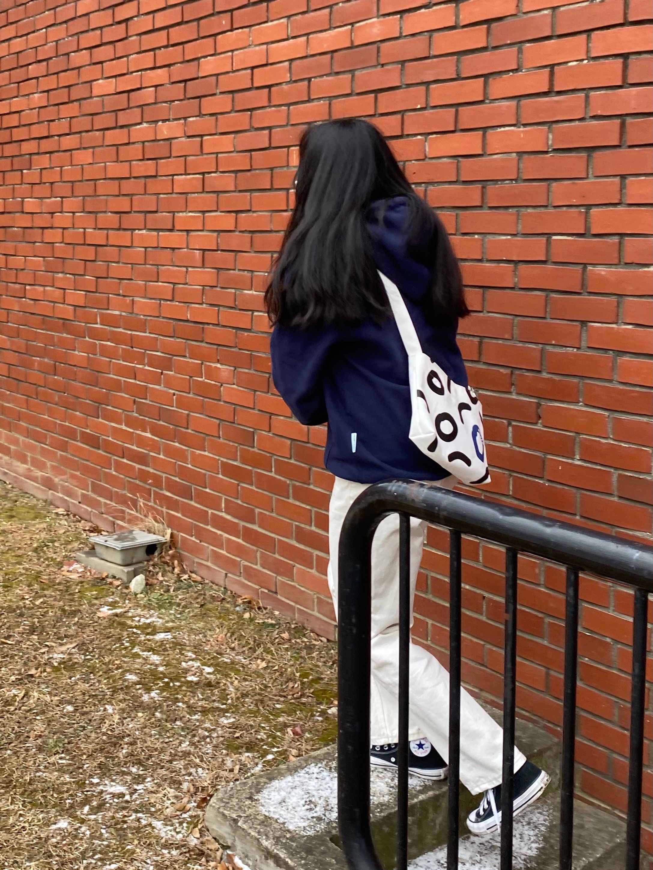 aeae APPLIQUE LOGO HOODIE グレー パーカー Mサイズ E03397EW11708_1_l.jpg