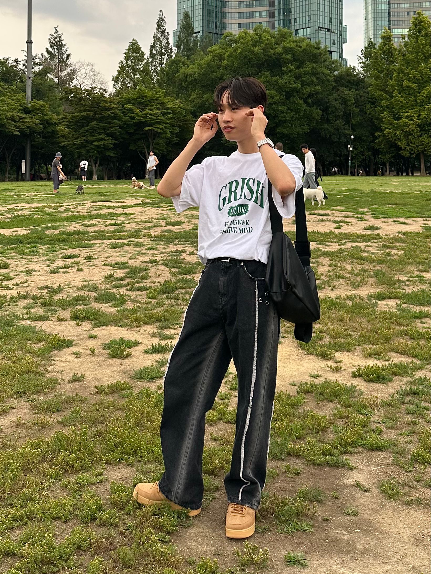 MUSINSA公式 | FLAVORISM Cut Off Bleach Washed Denim Pants