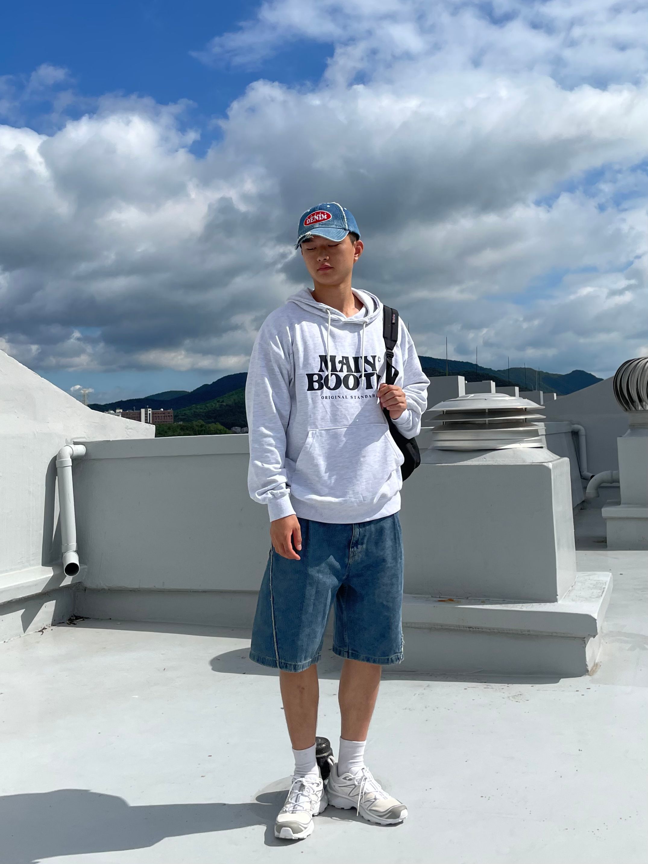 ★MAINBOOTH★Original Logo Hood T-shirt(CREAM)★正規品/人気 MUSINSA | MAINBOOTH Original Logo hooded T-Shirt(BLACK)