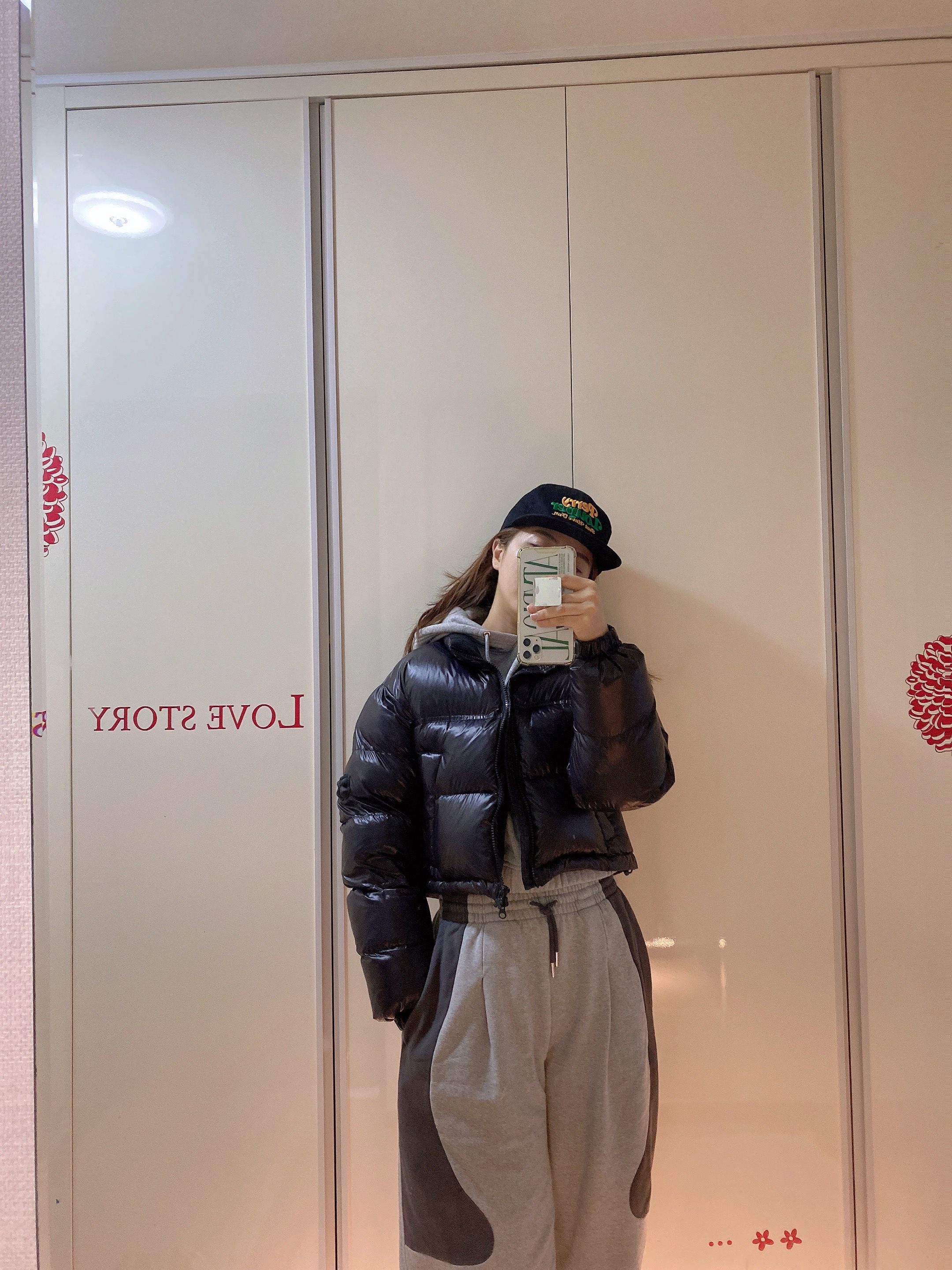[ NERDY ]★韓国人気★WOMEN'S NY SIDE BLOCK CROP HOODIE SET MUSINSA | NERDY Women's NY Side Block Crop Hoodie Melange Grey