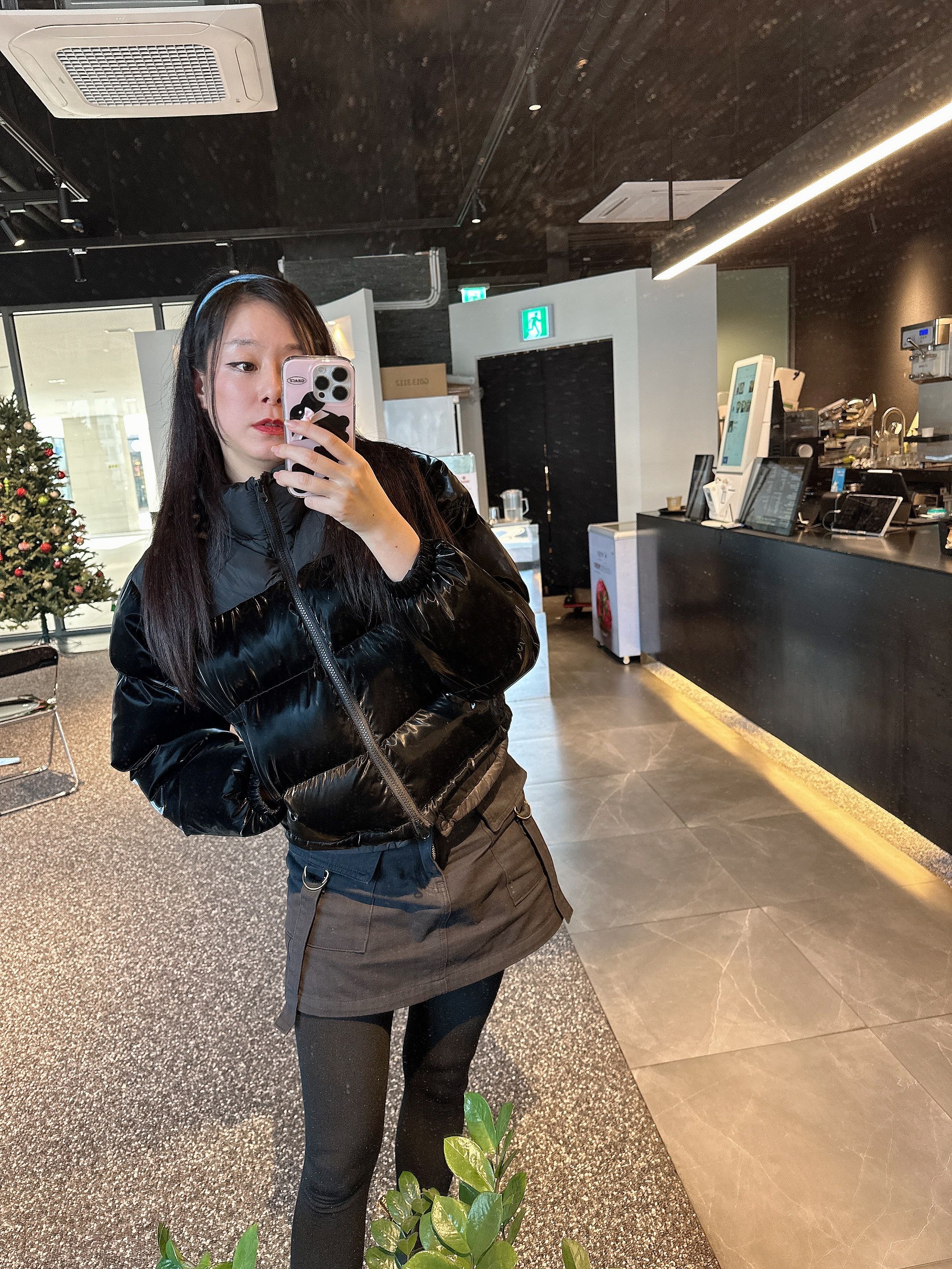 MUSINSA公式 | LUV IS TRUE AM GLOSSY SHORT PUFFER JACKET(PINK)