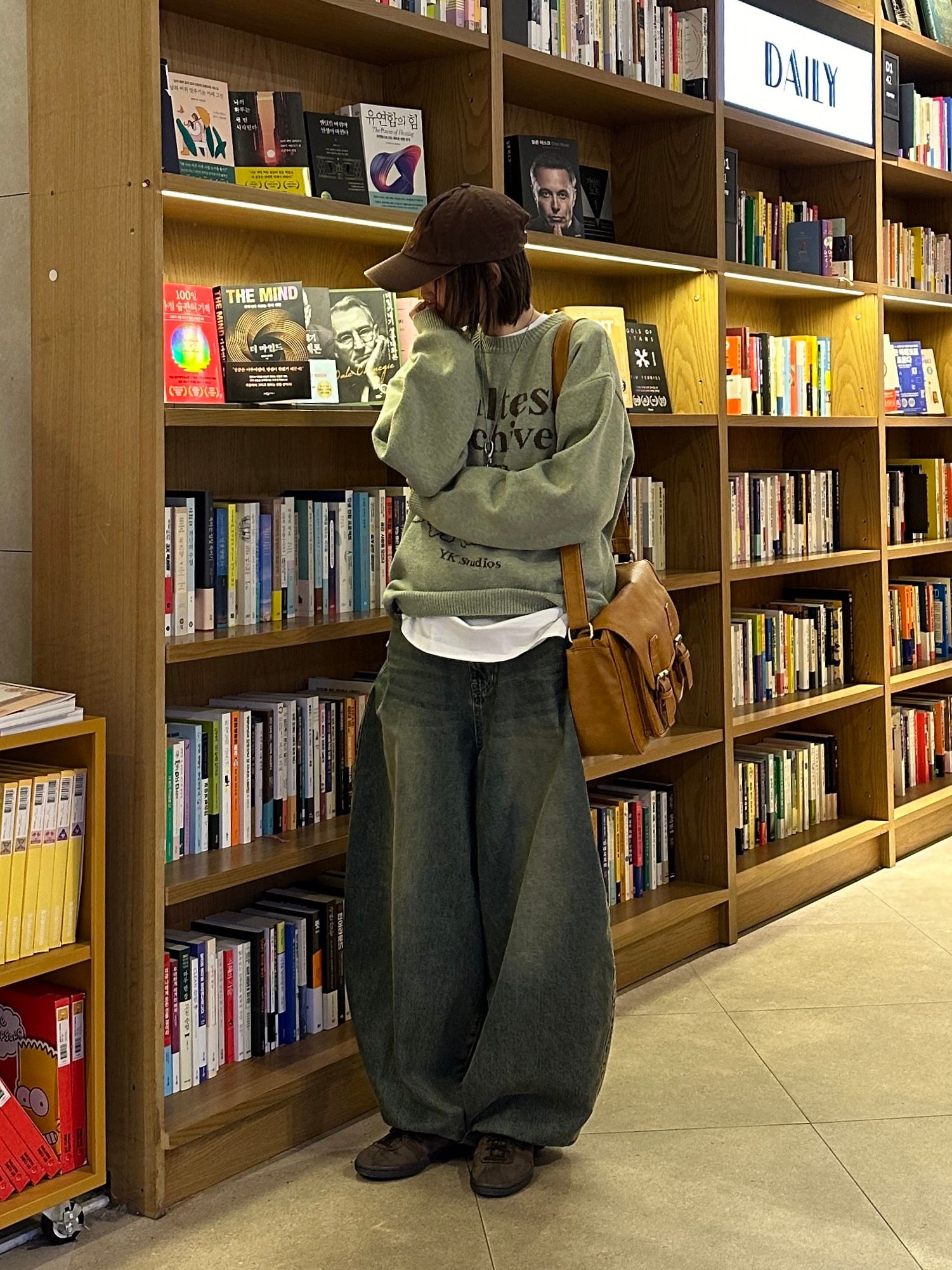 MUSINSA | WAI KEI Maltese archive line graphic Knit Sweater