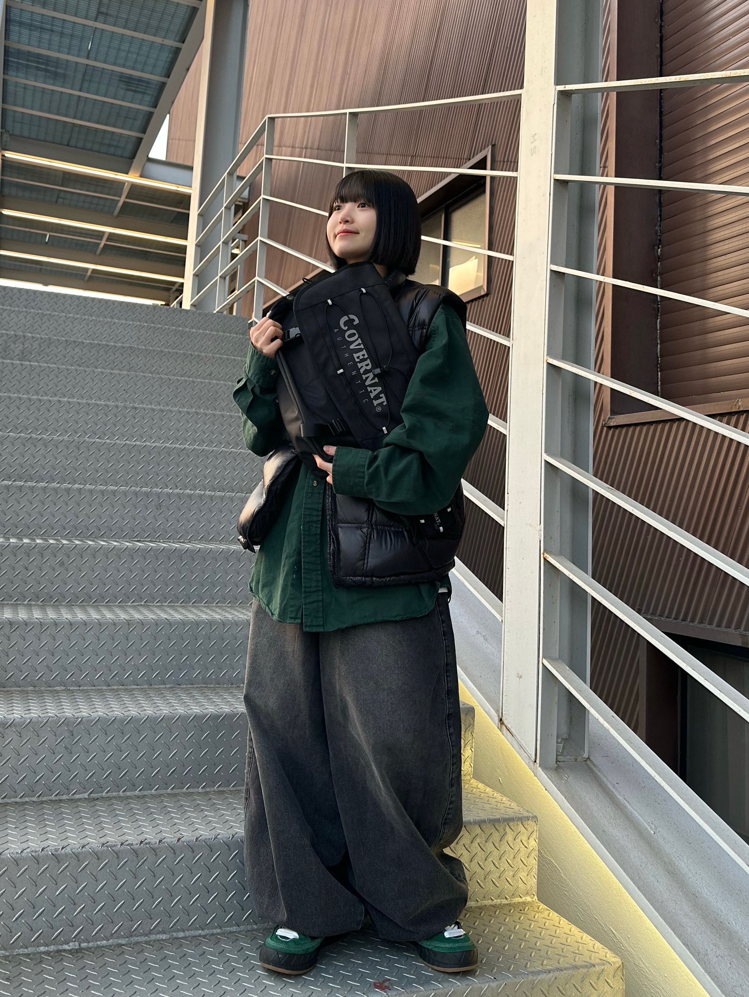 MUSINSA公式 | COVERNAT New Authentic Messenger Bag Charcoal
