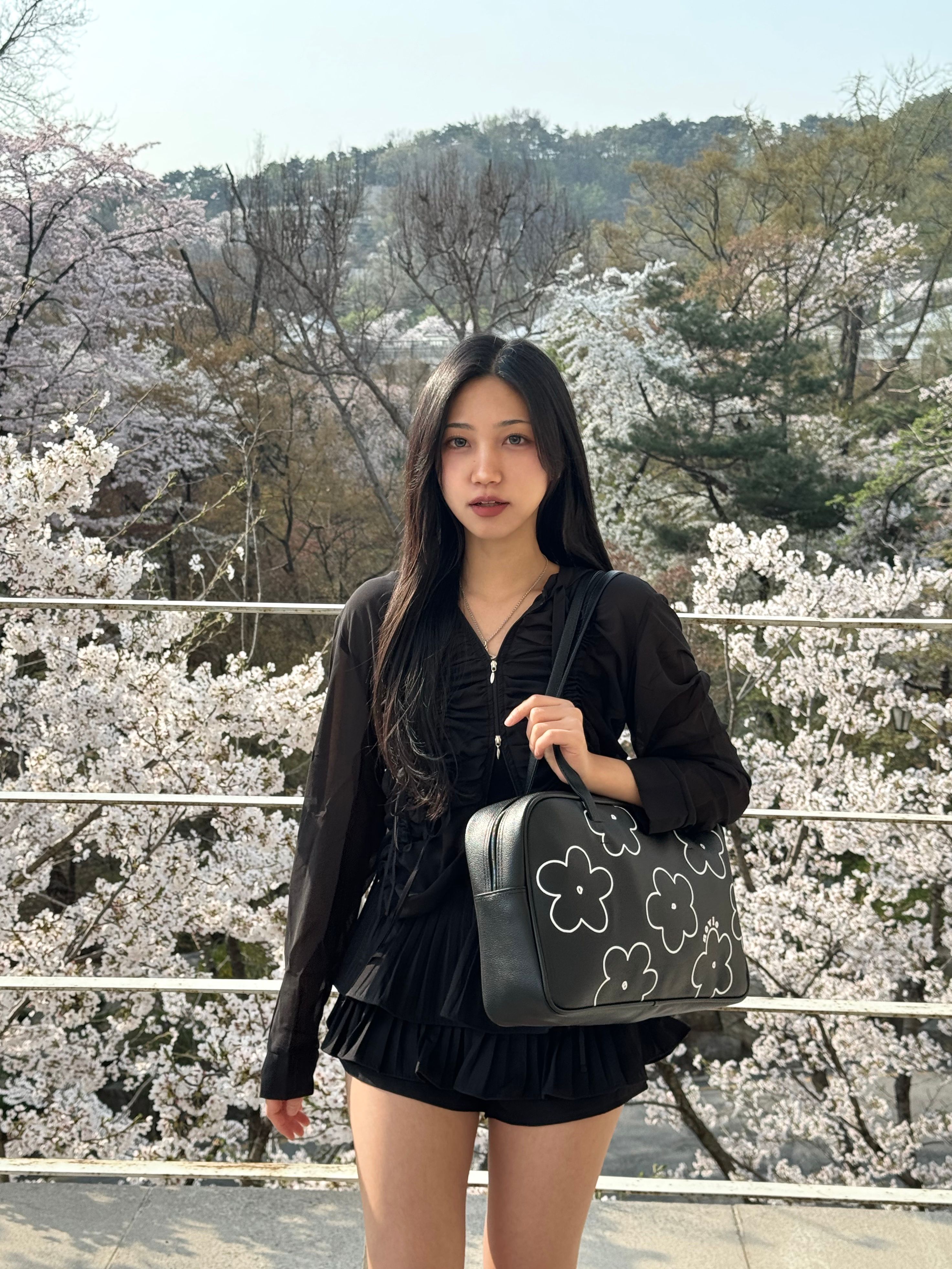 【NACHE】 SHIRRING CHIFFON HOODIE ZIP-UP MUSINSA公式 | NACHE SHIRRING CHIFFON HOODIE ZIP-UP WHITE