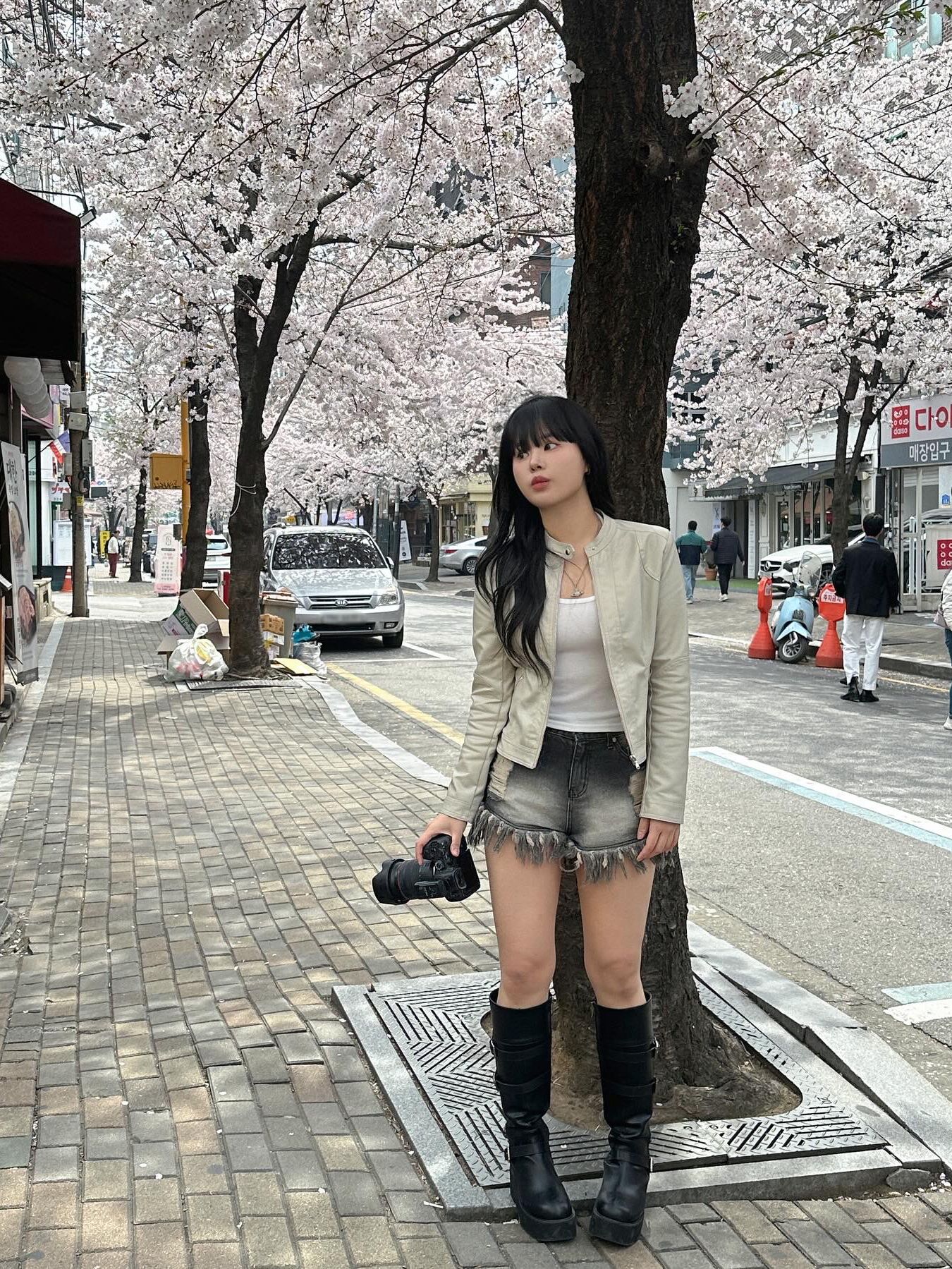 보헤미안 서울(BOHEMSEO) DESTROYED GRAY DENIM SHORTS - 사이즈