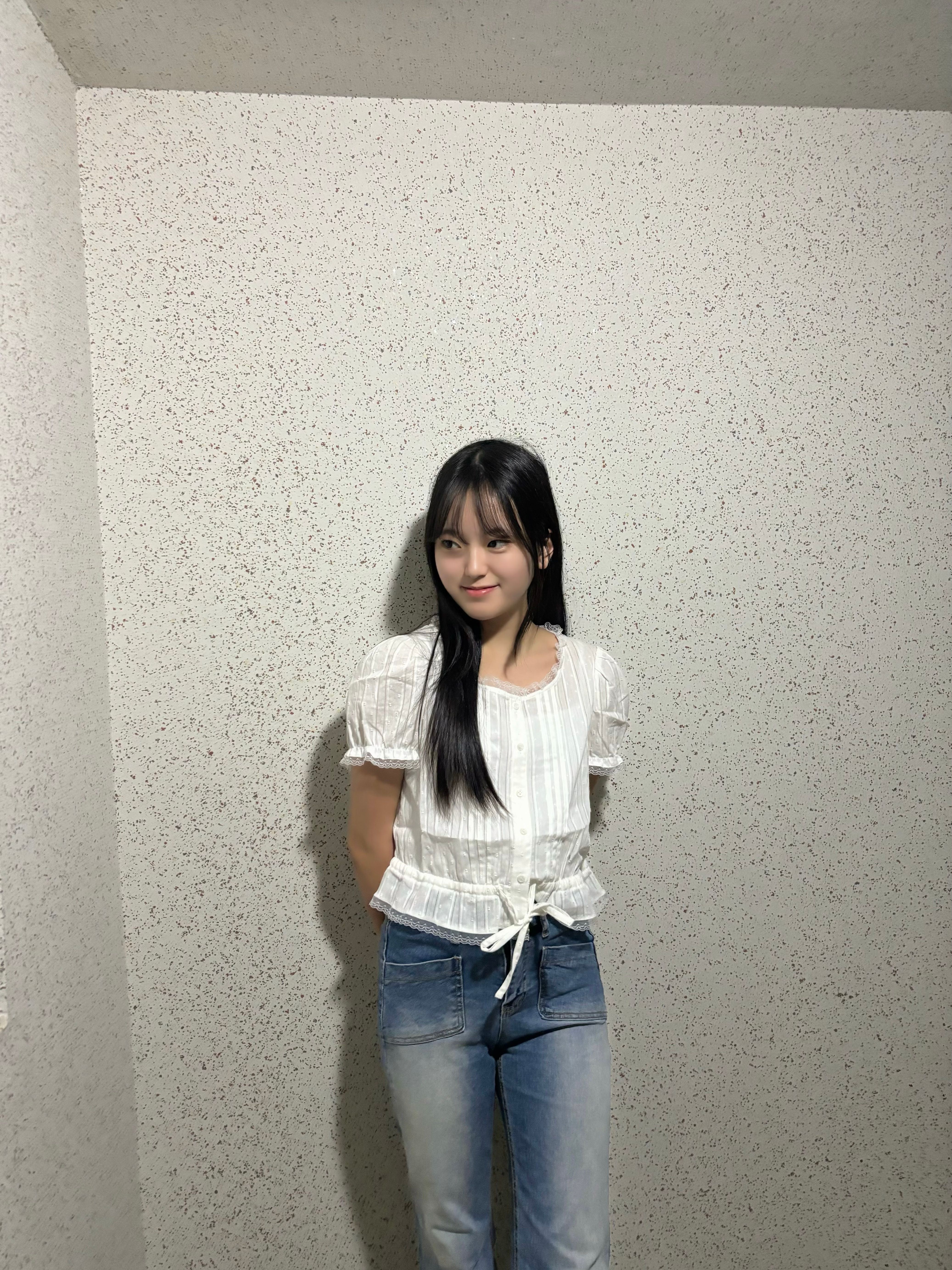 MUSINSA公式 | ROLAROLA FRILL SHIRRING BLOUSE WHITE