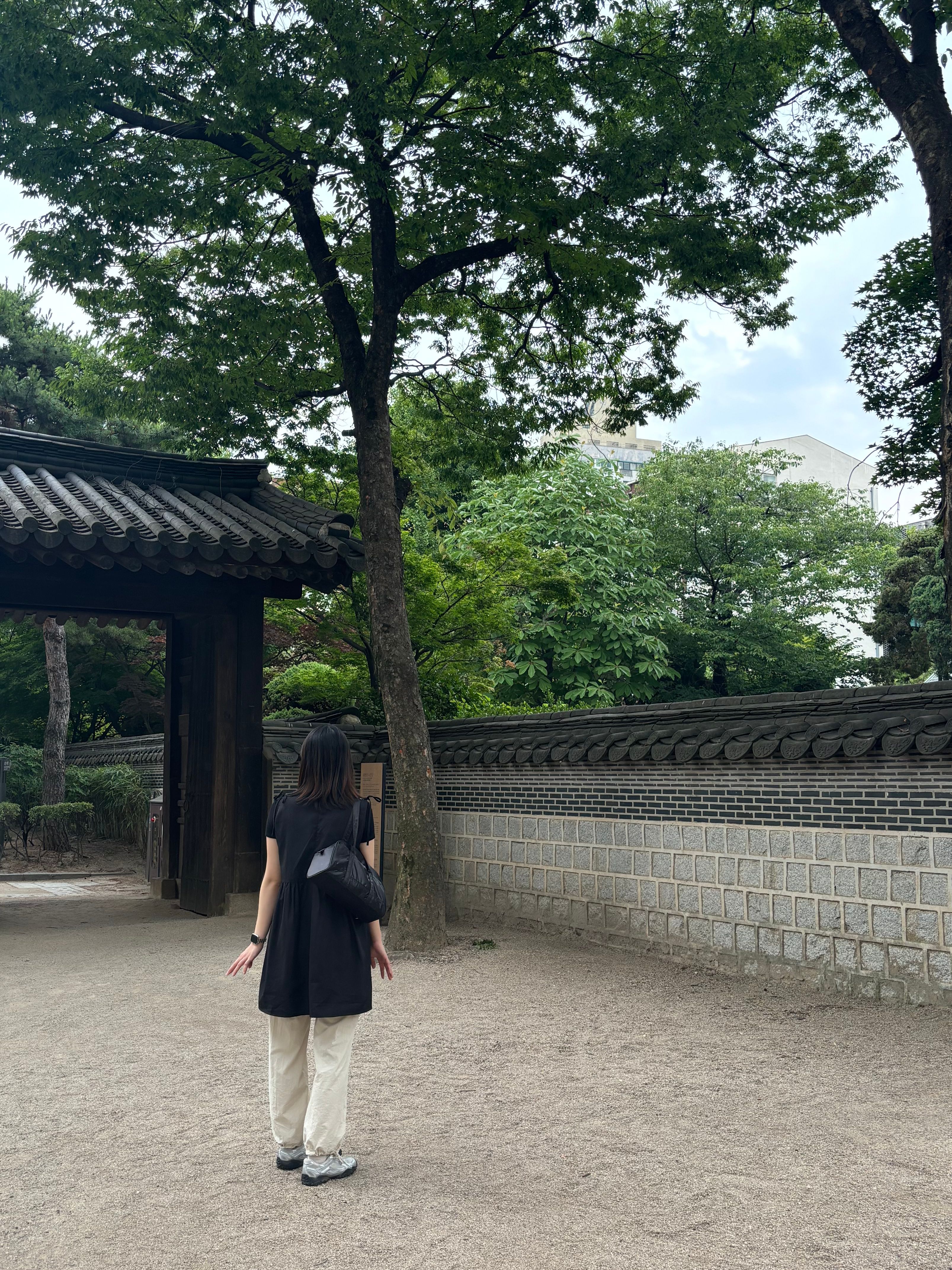 MUSINSA公式 | ODDSTUDIO Odd Signature Bowling Bag - WHITE