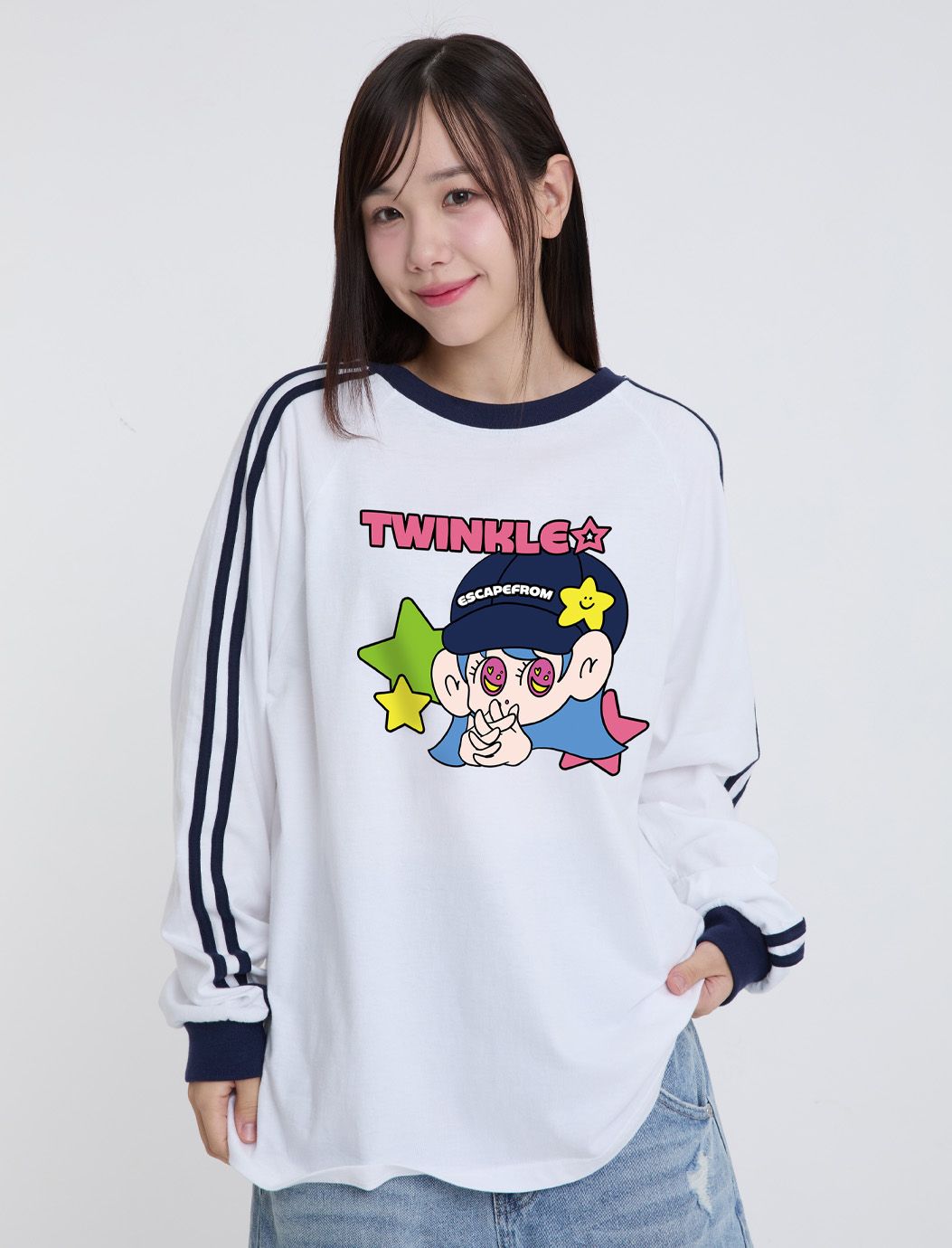 ☆韓国☆[ESCAPEFROM]ESCF Logo Print Long Sleeve White 3C M,L MUSINSA | ESCAPEFROM Look at the Star Print Track Long