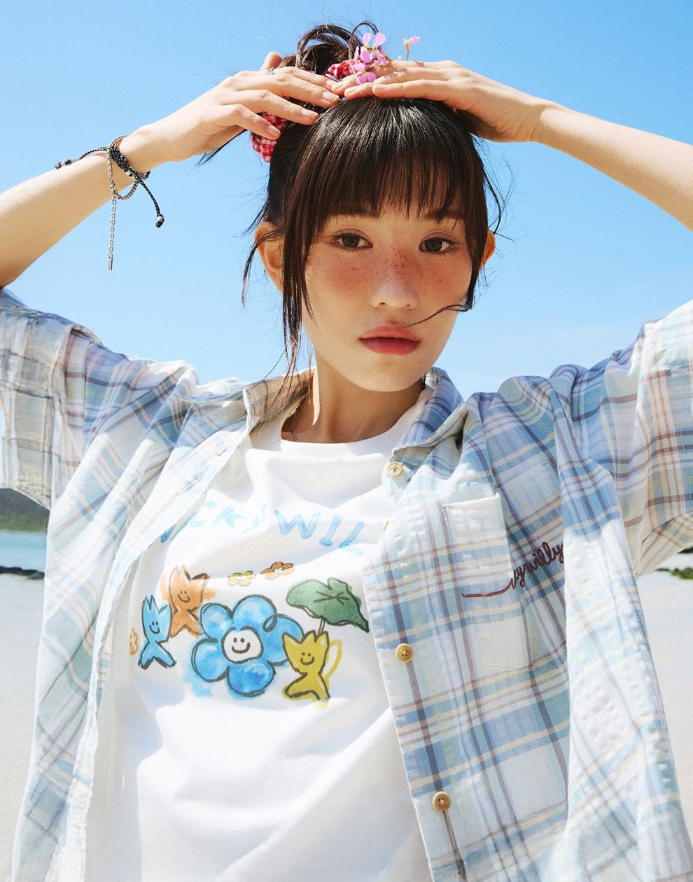 [WACKYWILLY]キキ バカンス グラフィック 半袖 Tシャツ(2 COLOR) Wacky Willy | Official Store – Shop Trendy Fashion at MUSINSA