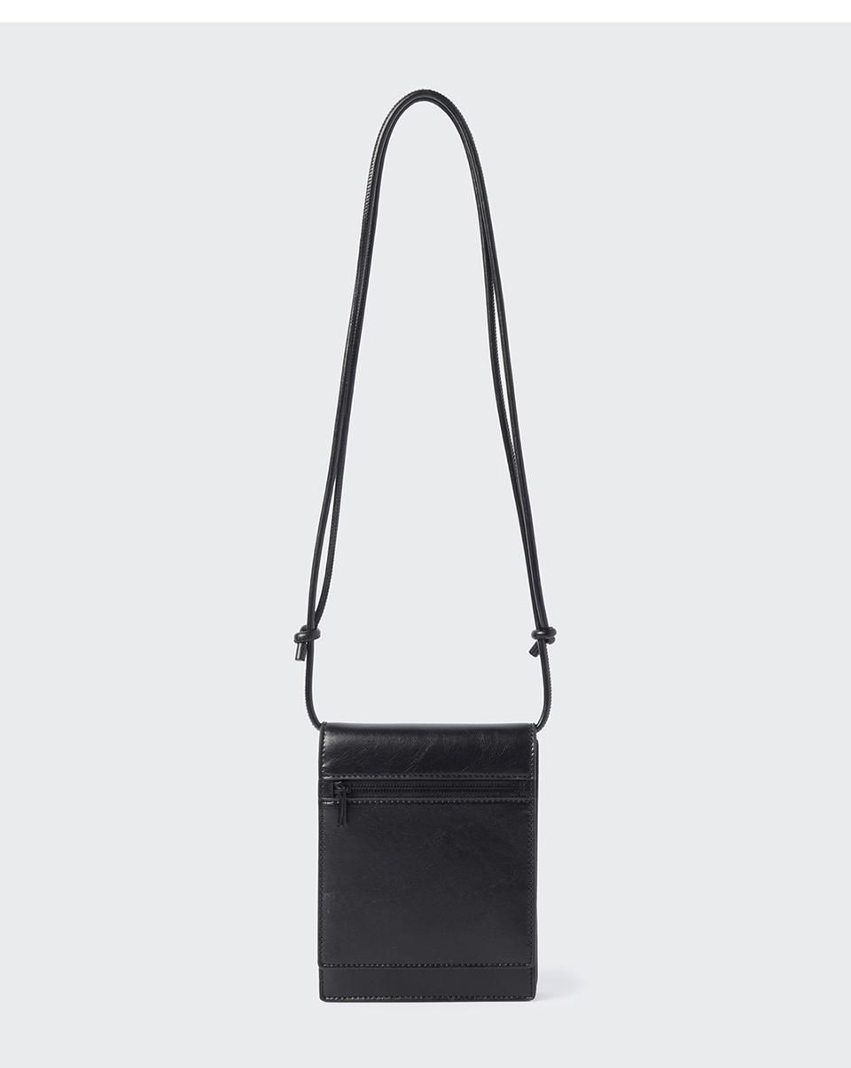 MUSINSA公式 | MUSINSA STANDARD シンセティックレザーフラップミニ