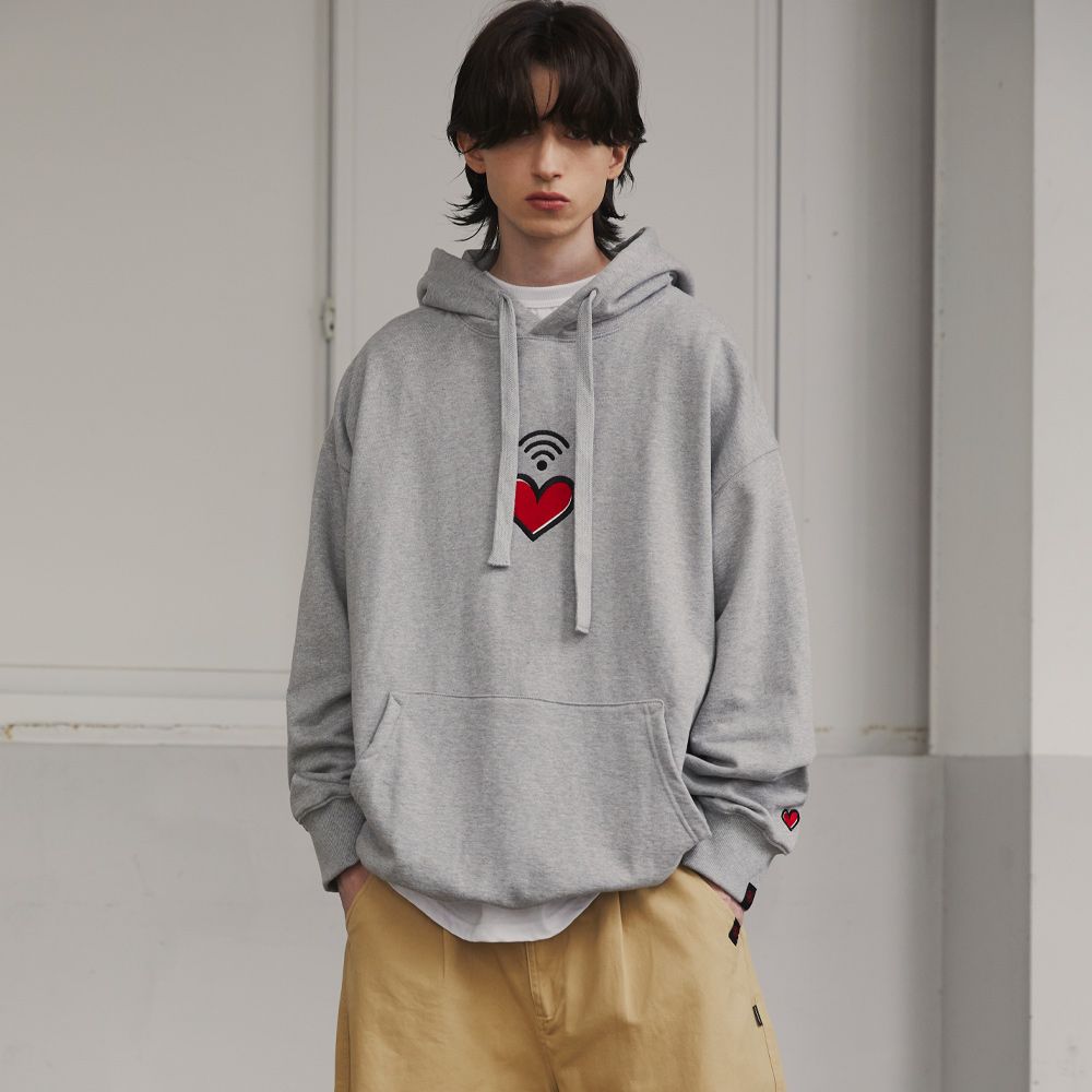 MUSINSA公式 | WANGGWAN ハートWi-Fiオーバーサイズフードパーカー